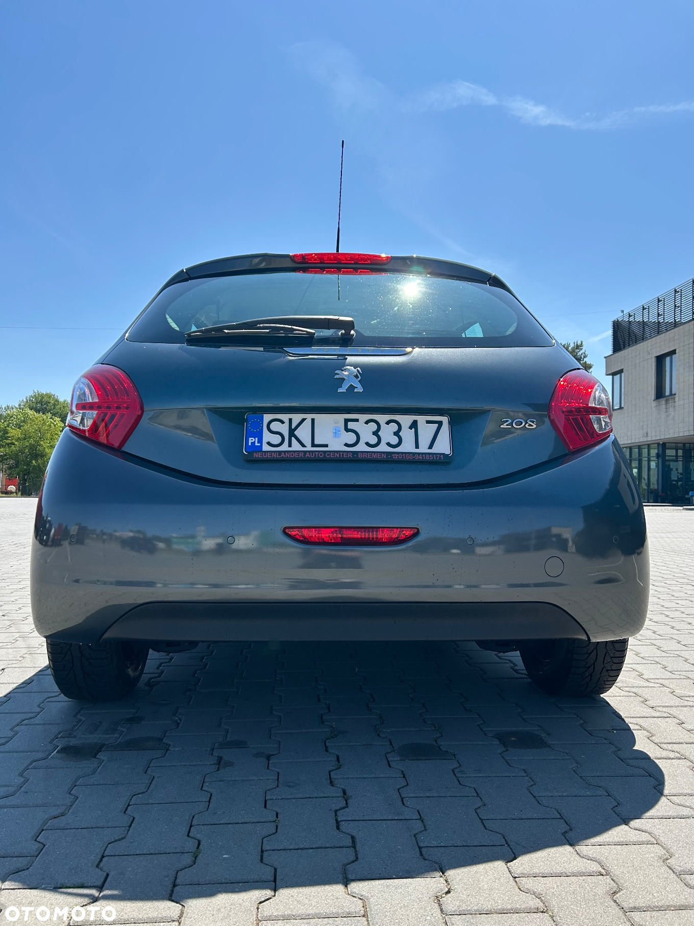 Peugeot 208 - 5