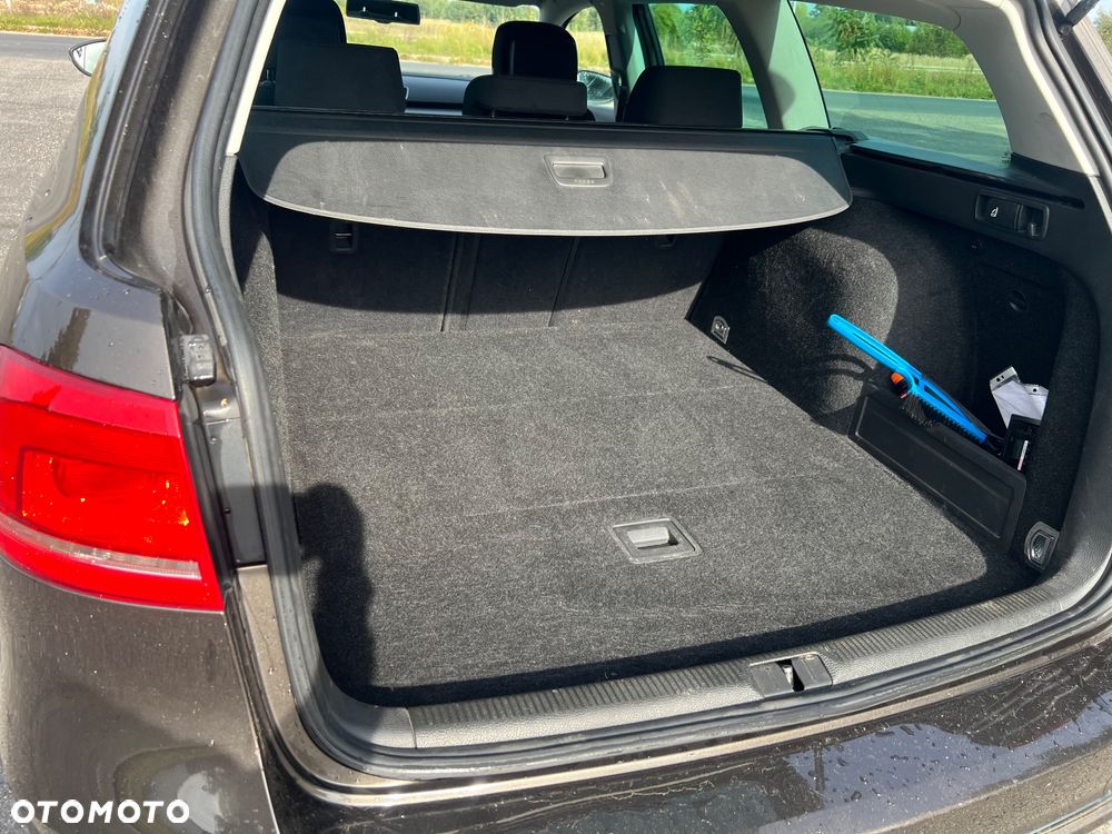 Volkswagen Passat Variant 2.0 TDI Comfortline DSG - 10
