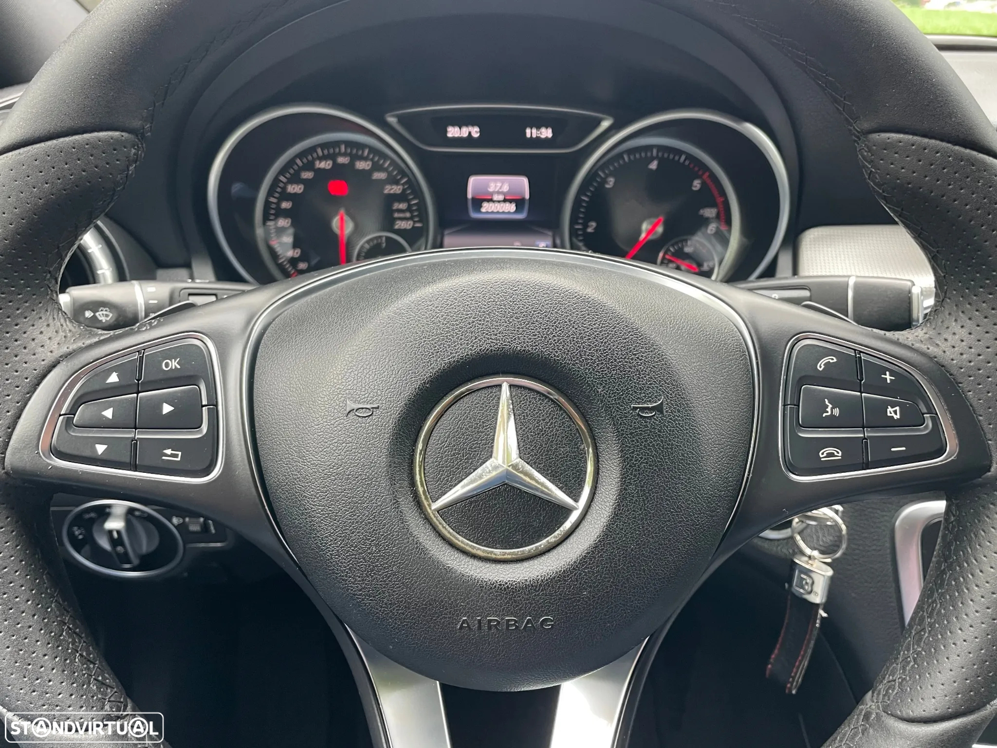 Mercedes-Benz CLA 180 d Shooting Brake Urban Aut. - 24
