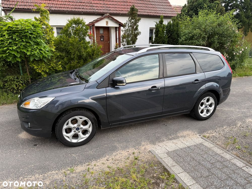 Ford Focus 1.6 16V Viva II - 2