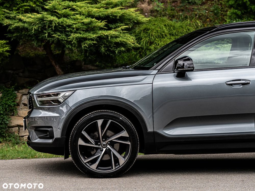 Volvo XC 40 D4 AWD R-Design - 10