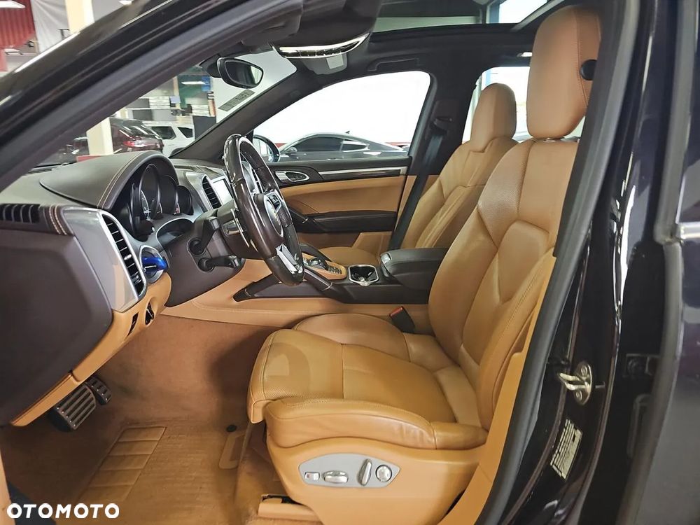 Porsche Cayenne S - 5