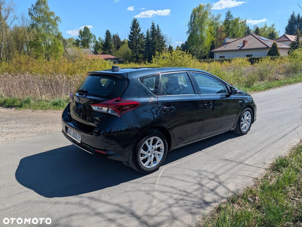 Toyota Auris Hybrid 135 Prestige - 5