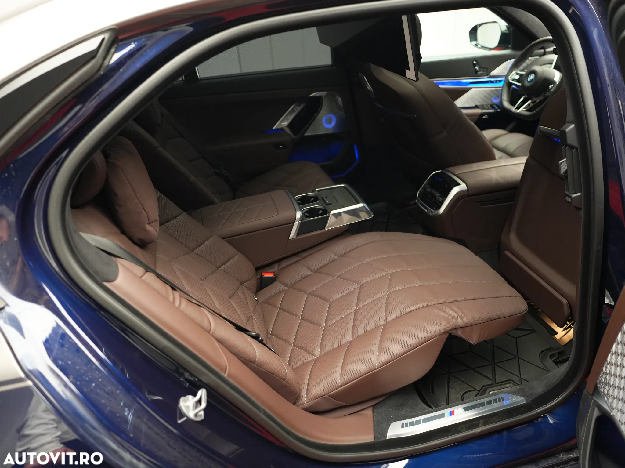 BMW i7 M70 xDrive - 37