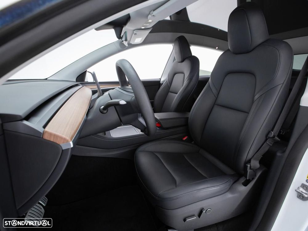 Tesla Model Y Performance Dual Motor AWD - 10