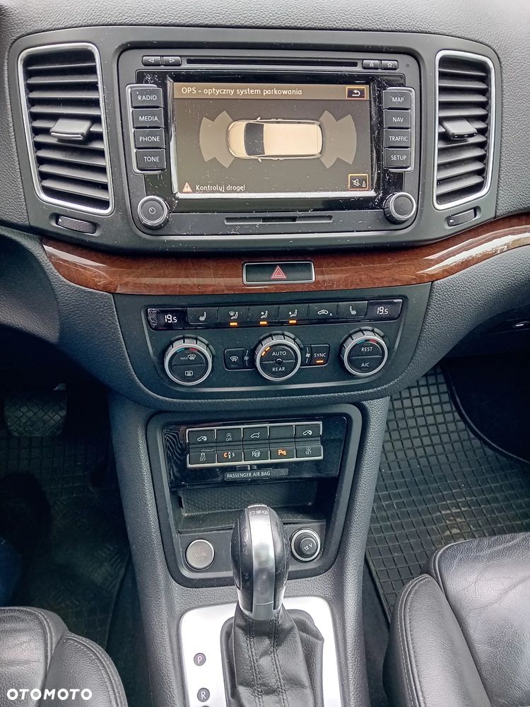 Volkswagen Sharan 2.0 TDI Highline DSG - 21