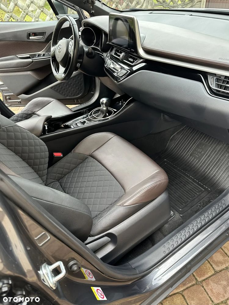 Toyota C-HR 1.8 Hybrid Prestige - 13