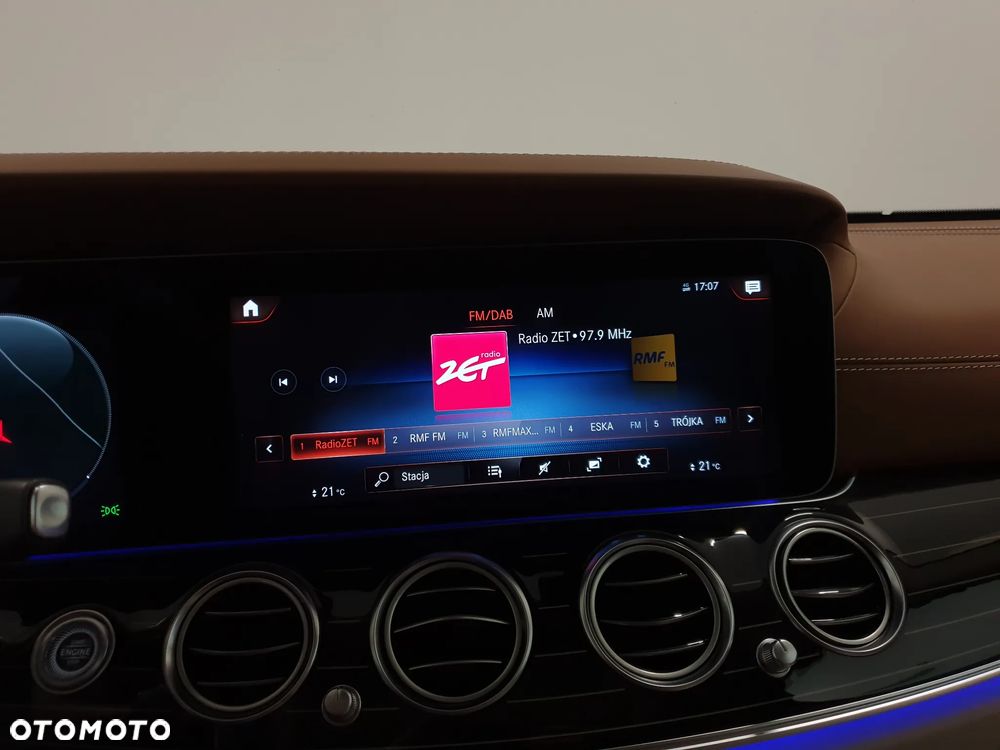 Mercedes-Benz Klasa E 300 de 4Matic 9G-TRONIC AMG Line - 14