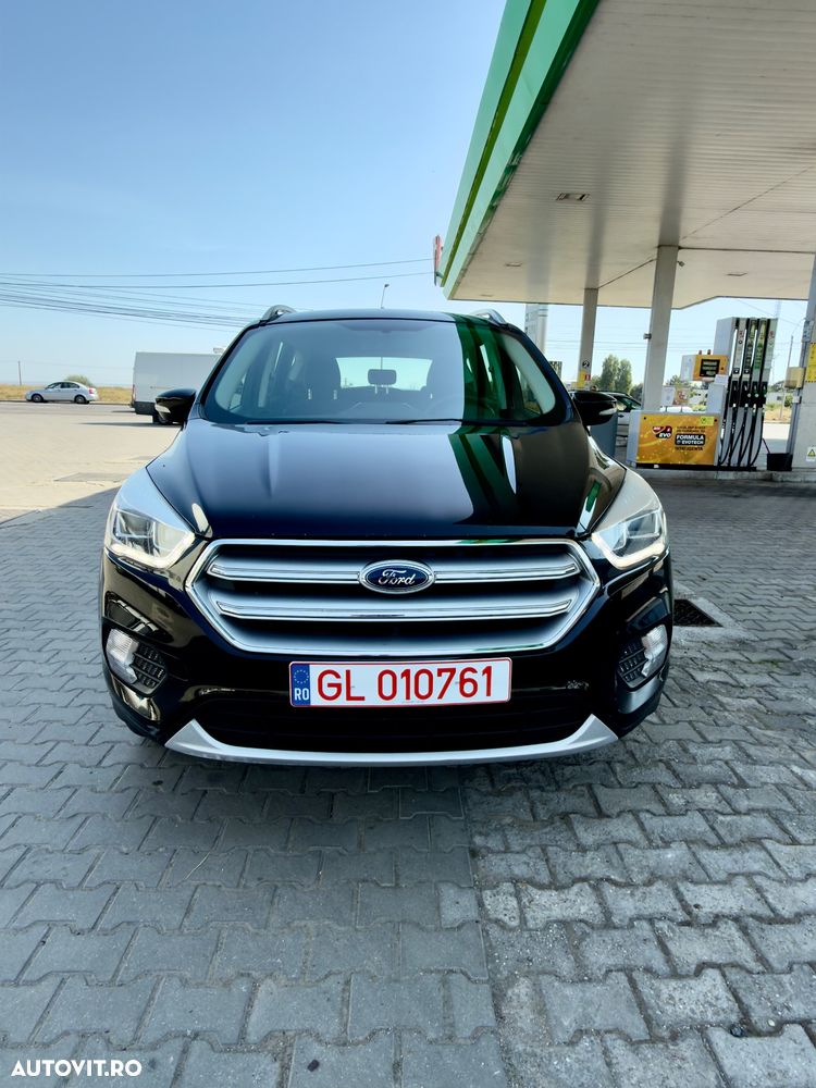 Ford Kuga - 2
