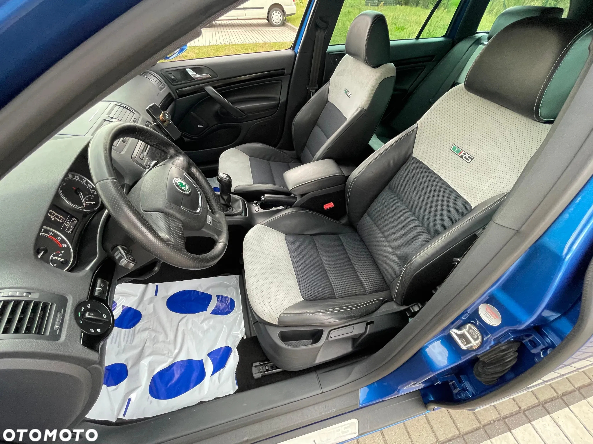 Skoda Octavia Combi 2.0 TDI CR DPF RS - 11