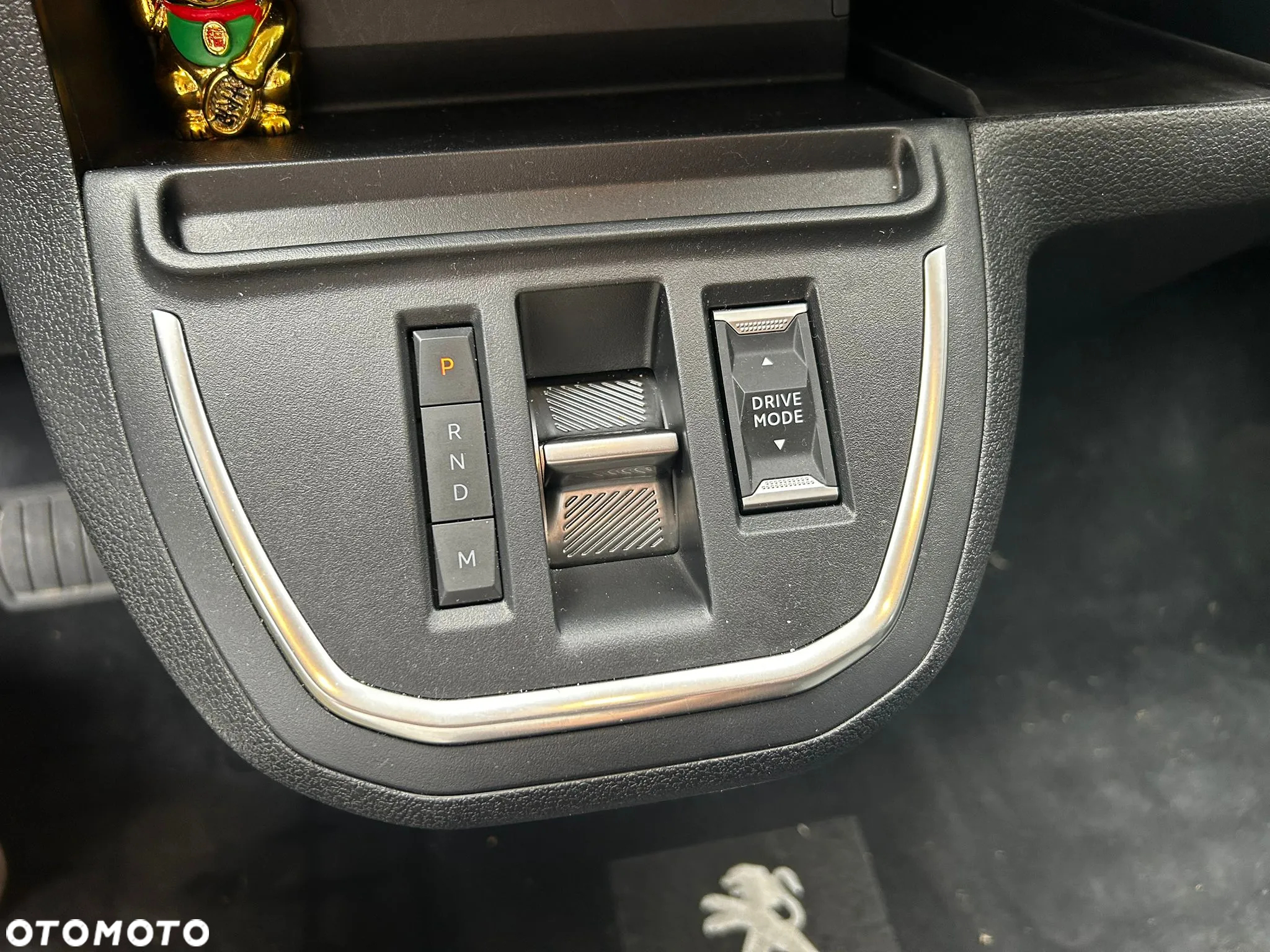 Peugeot Traveller 2.0 BlueHDi Long Allure - 23