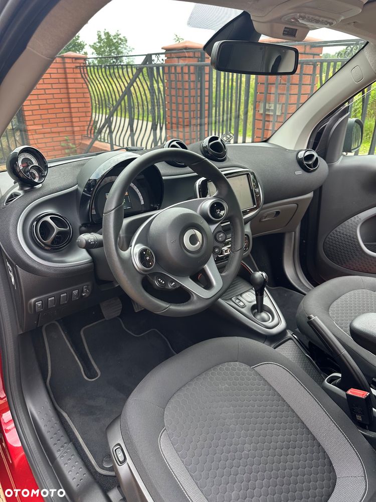 Smart Fortwo EQ - 18