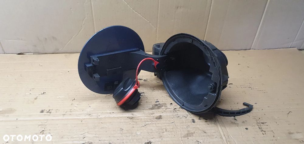 Klapka wlewu paliwa Opel Zafira C 22S 13394541 - 4