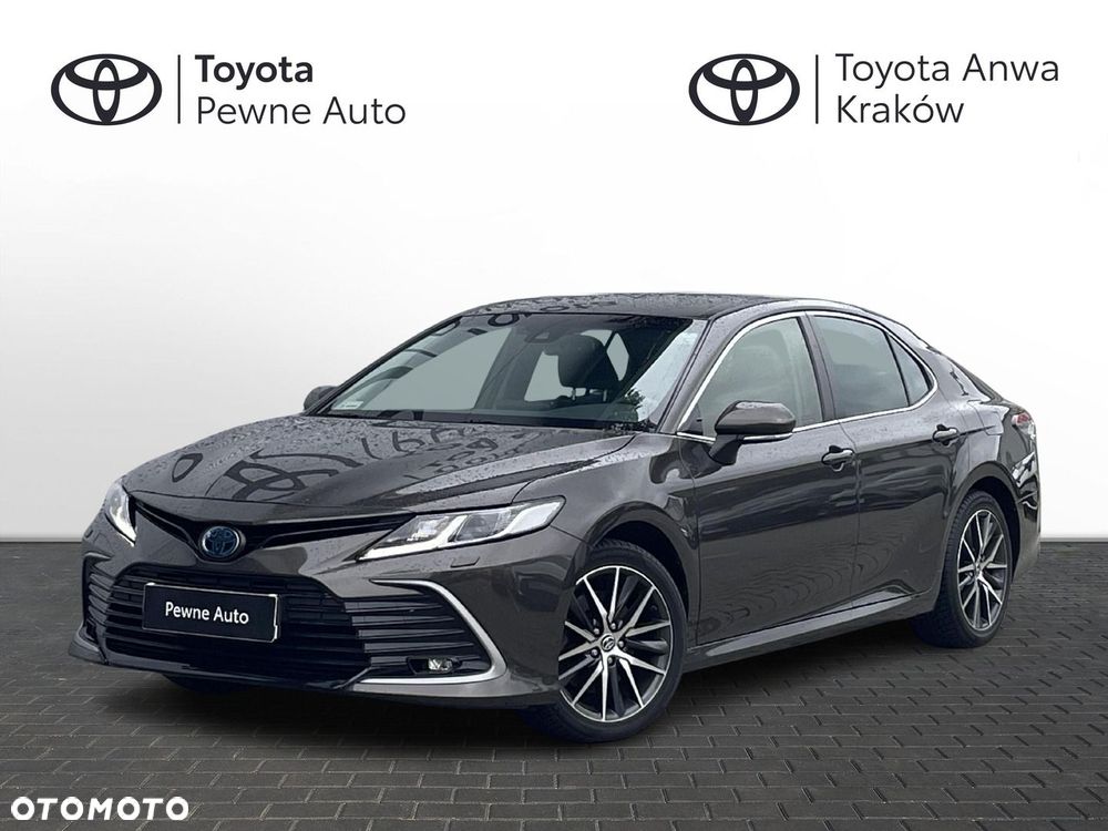 Toyota Camry 2.5 Hybrid Prestige CVT