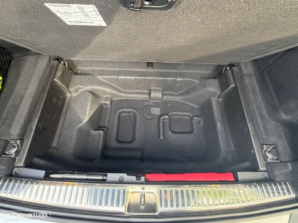 Mercedes-Benz E 220 d 4Matic All-Terrain 9G-TRONIC Avantgarde - 42