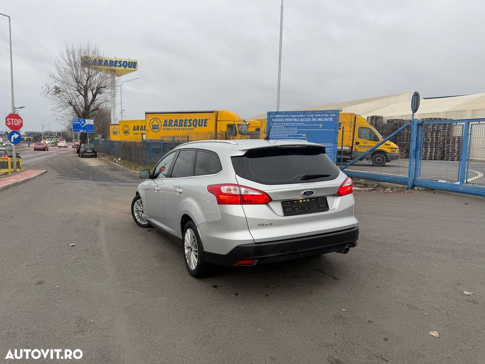 Ford Focus 2.0 TDCI DPF Powershift Titanium - 5