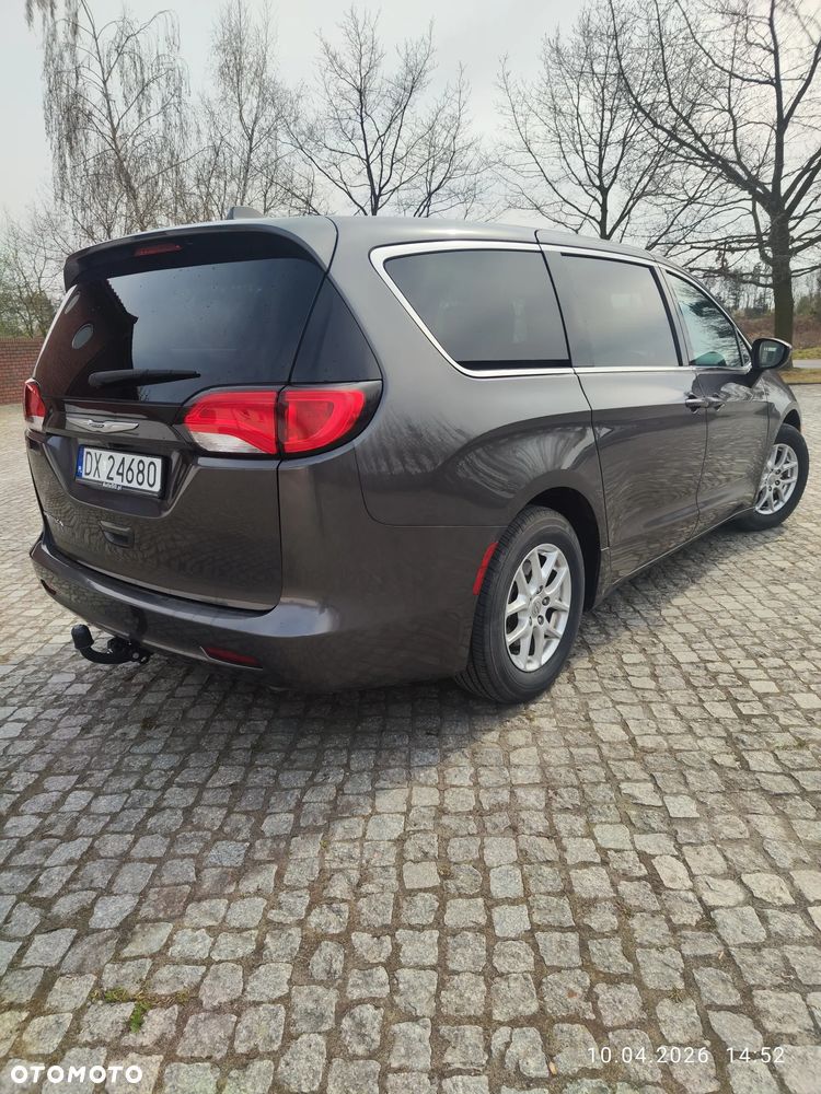 Chrysler Pacifica - 7