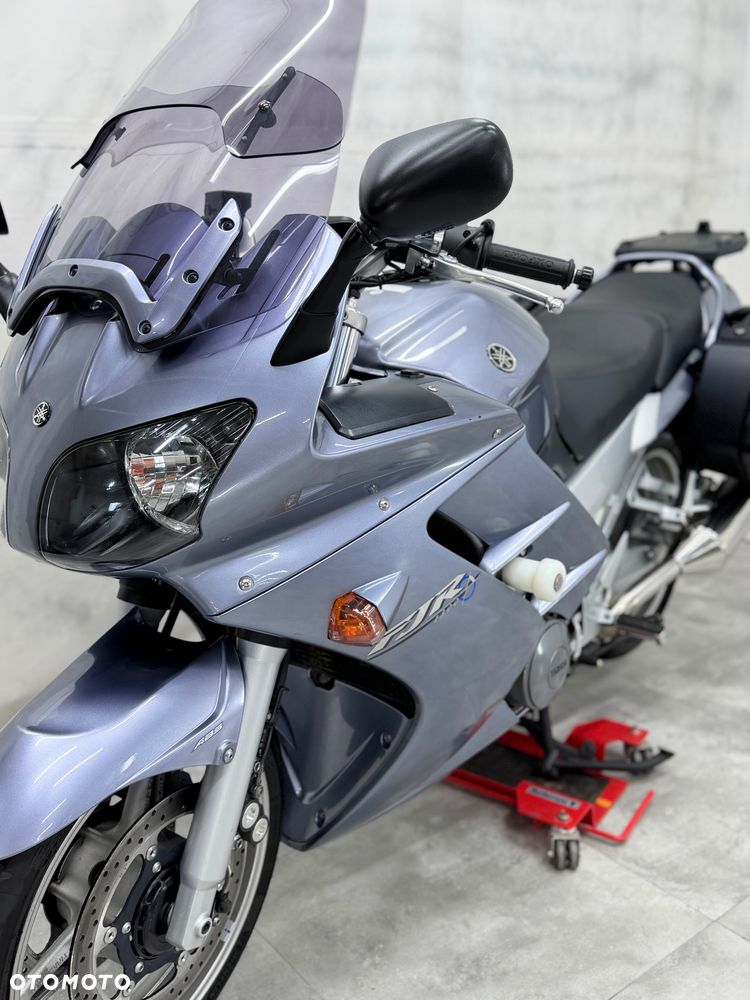 Yamaha FJR - 9