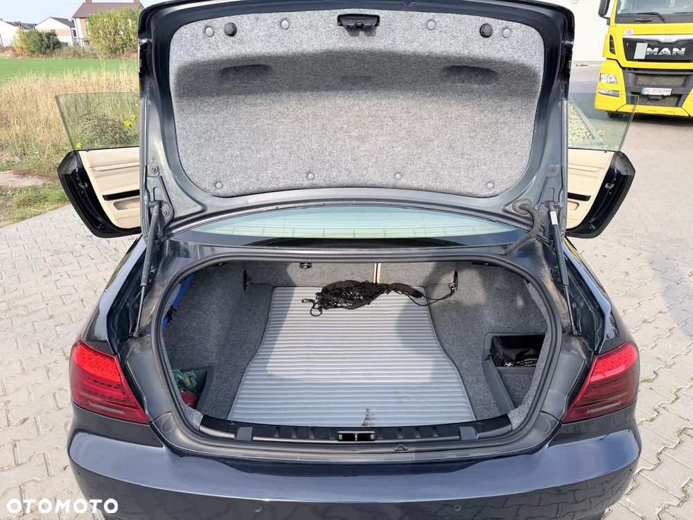 BMW Seria 3 320d - 11