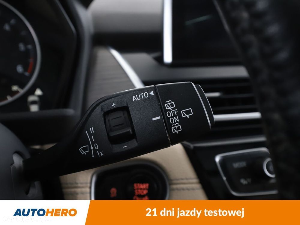 BMW Seria 2 220d GT xDrive Luxury Line sport - 30