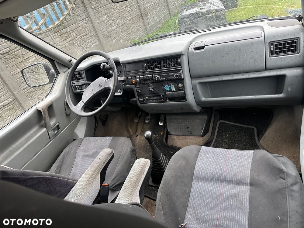 Volkswagen Multivan D - 19