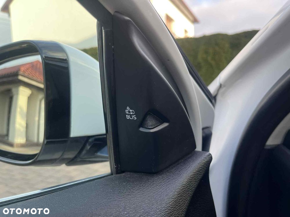 Volvo V40 D2 Momentum - 16