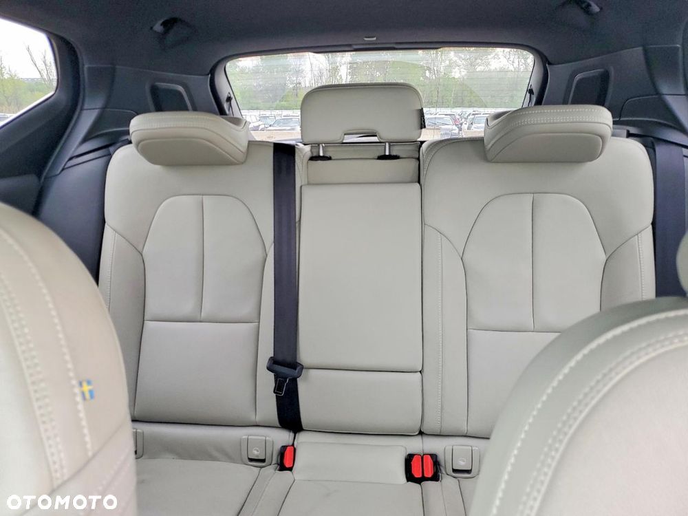 Volvo XC 40 - 9