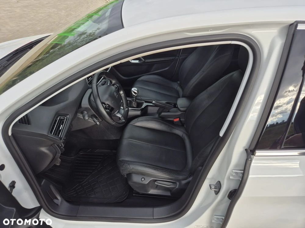 Peugeot 308 SW 1.6 BlueHDi Allure S&S - 10