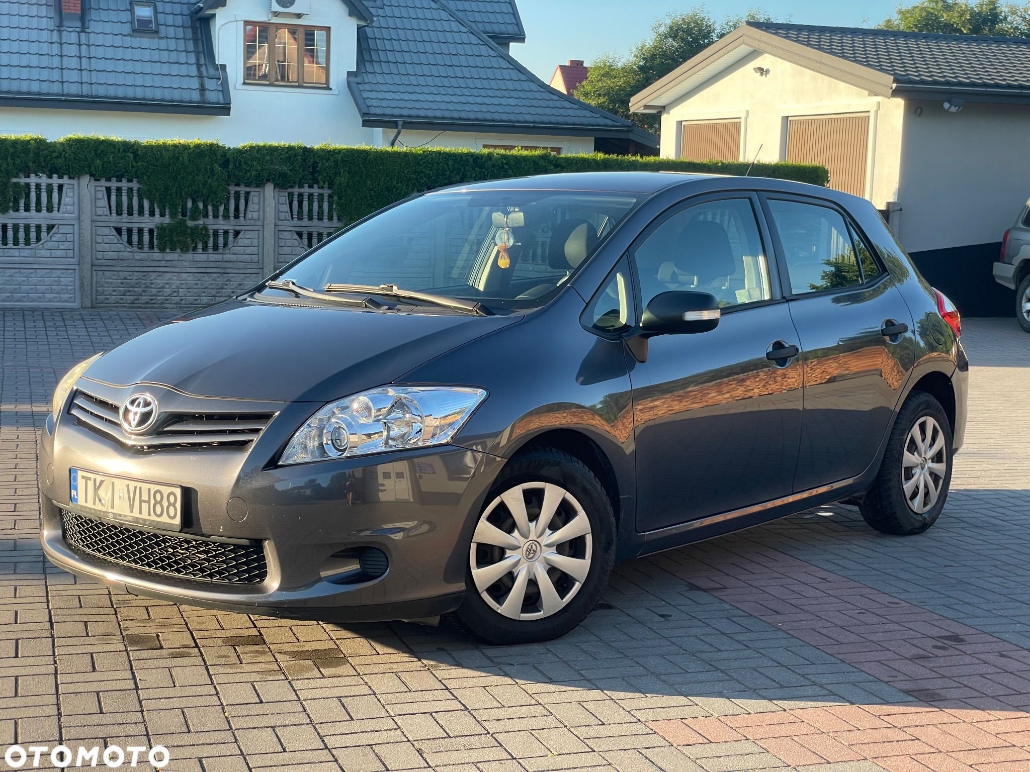 Toyota Auris 1.4 D-4D Luna EU5 - 1