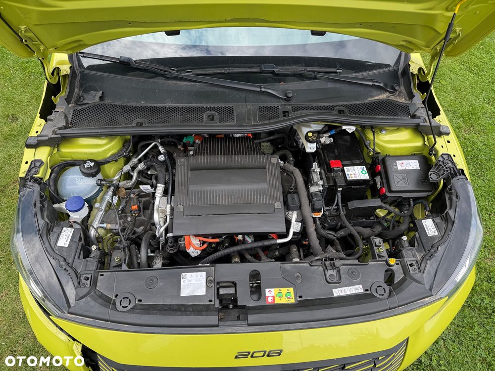 Peugeot 208 Elektromotor 136 Allure Pack - 17