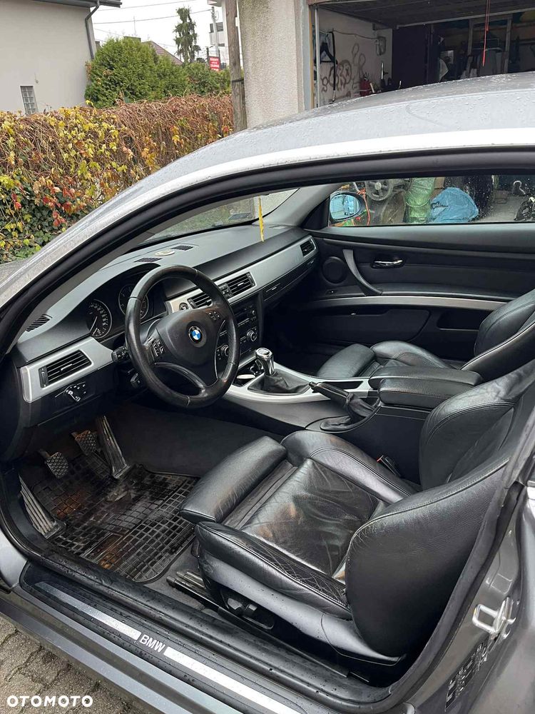 BMW Seria 3 325d - 11