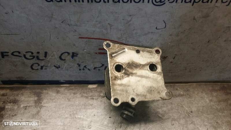 REFRIGERADOR ÓLEO MOTOR FORD FOCUS SEDAN 2001 - - 2