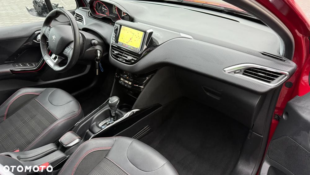 Peugeot 2008 PureTech 110 Stop&Start EAT6 GT-Line Edition - 10