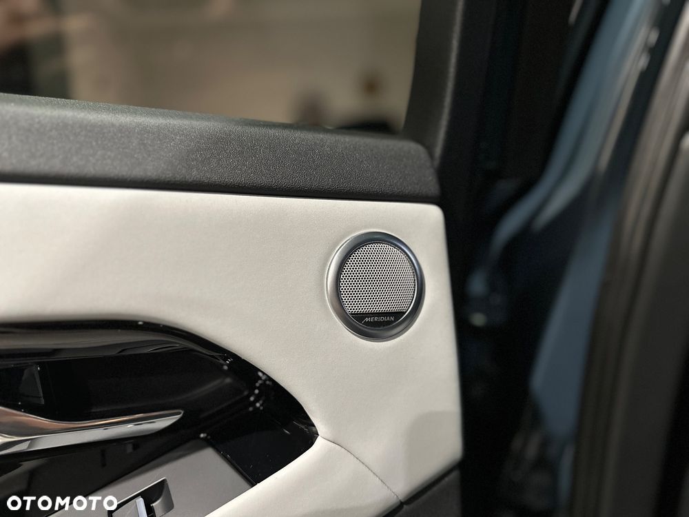 Land Rover Range Rover Evoque - 19