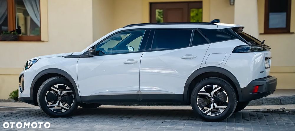 Peugeot 2008 1.5 BlueHDi Allure Pack S&S EAT8 - 24