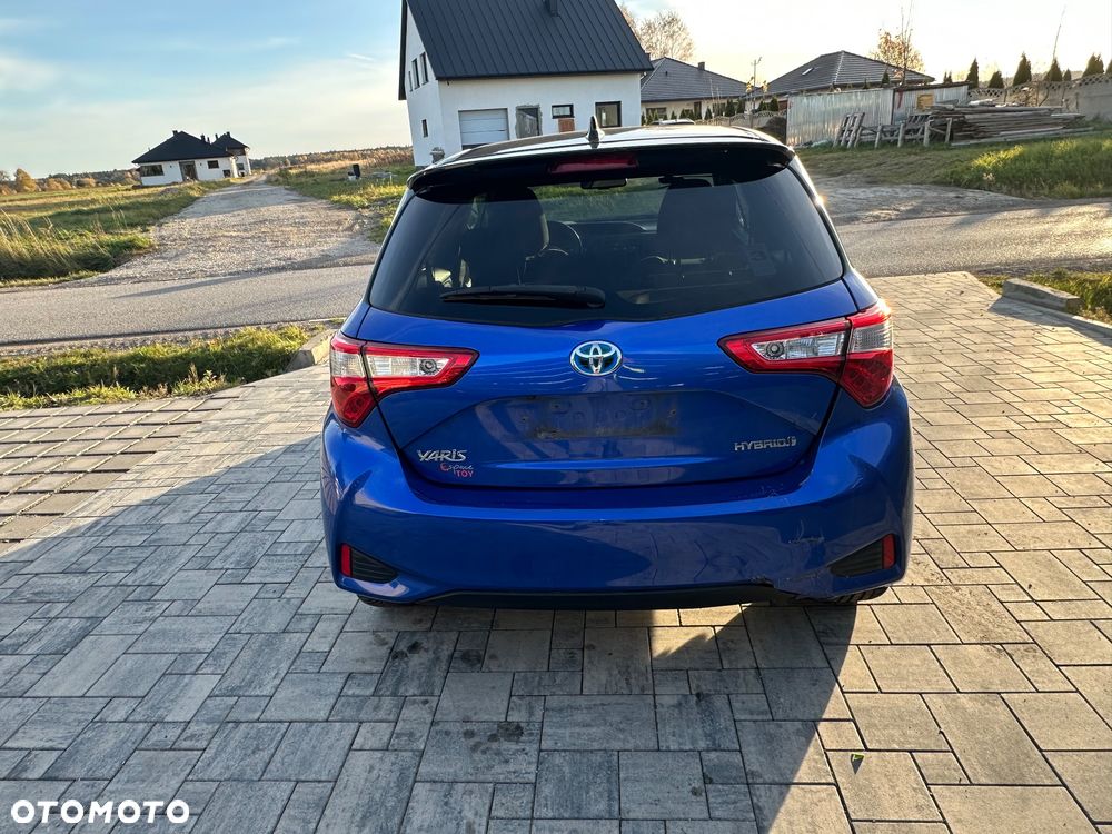 Toyota Yaris Hybrid Selection - 13