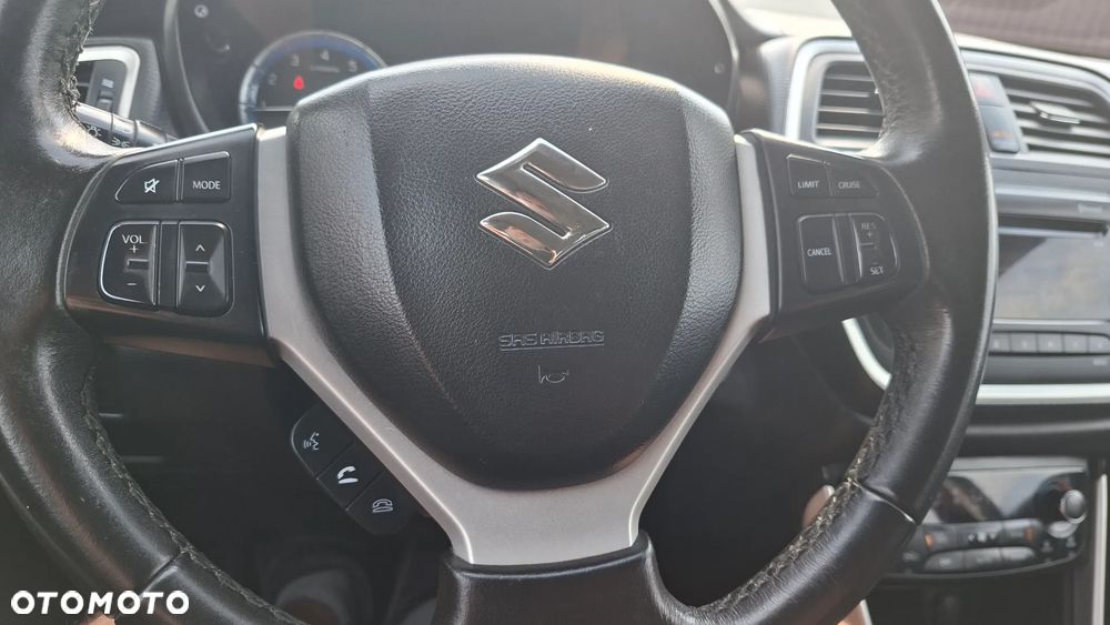 Suzuki SX4 S-Cross 1.6 Premium - 19