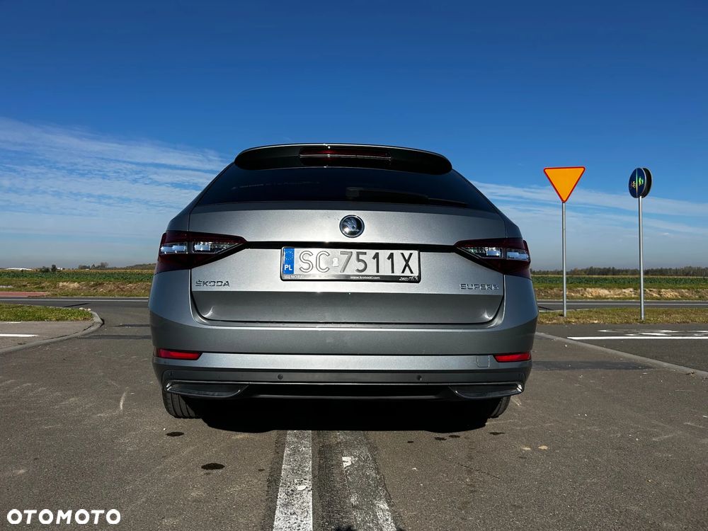 Skoda Superb 2017 photo 2
