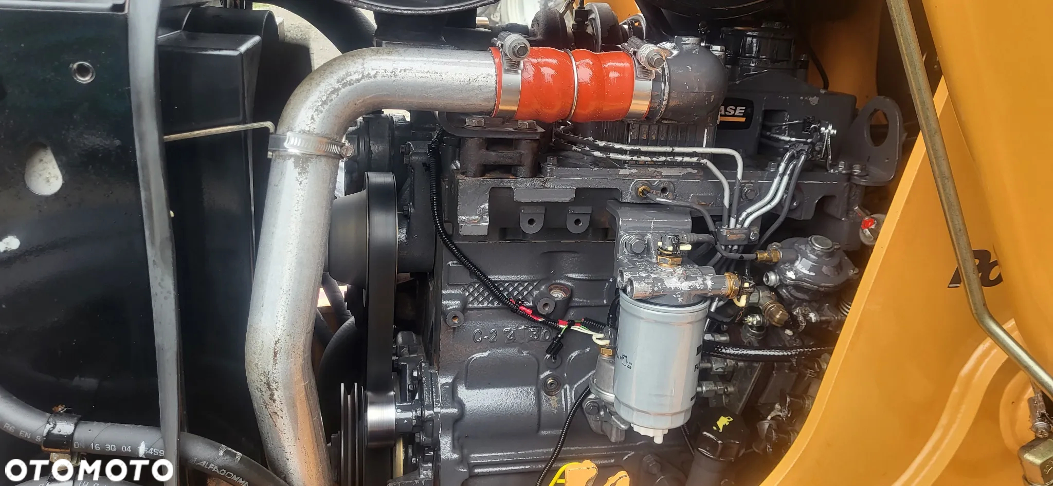 Case 590 Super R 4X4 - 12