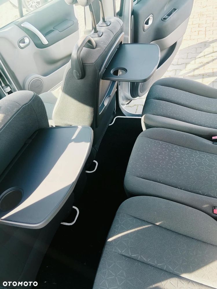 Renault Scenic 1.6 16V Authentique - 15