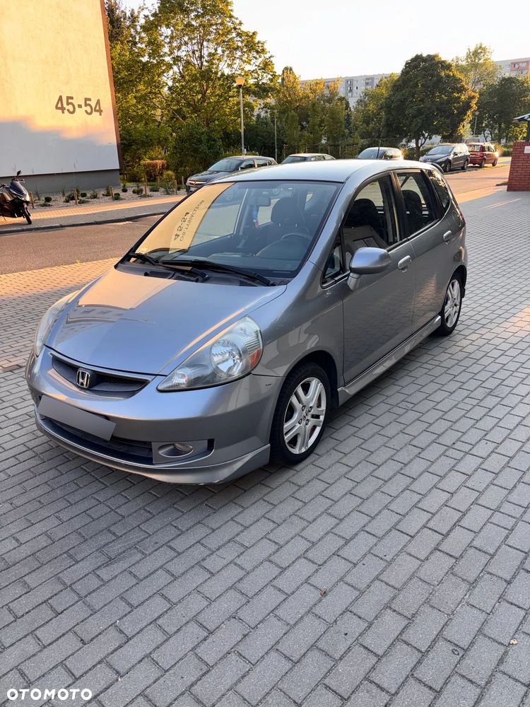 Honda Fit - 1