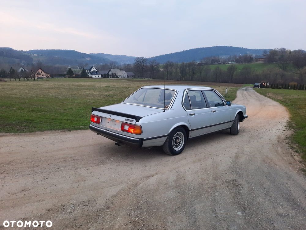 BMW Seria 7 728 i - 4