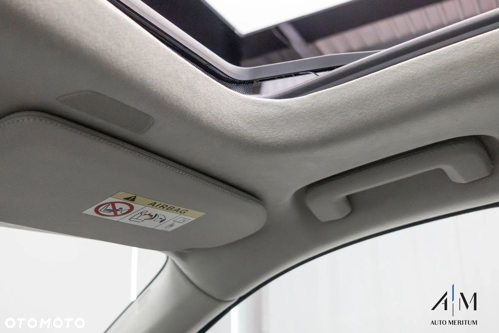 Volvo XC 90 B5 D AWD Ultimate Bright 7os - 28