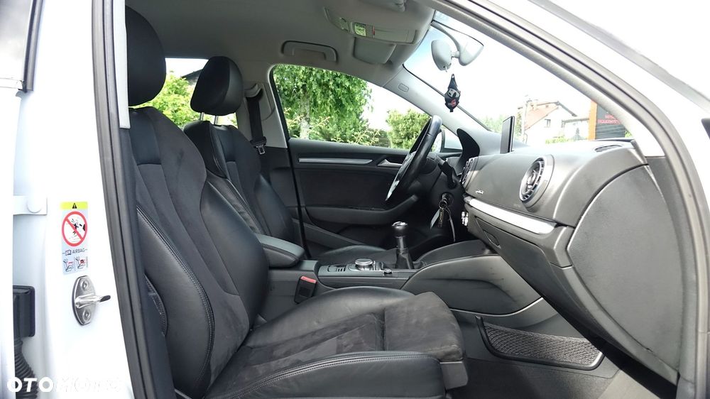 Audi A3 Sportback - 30