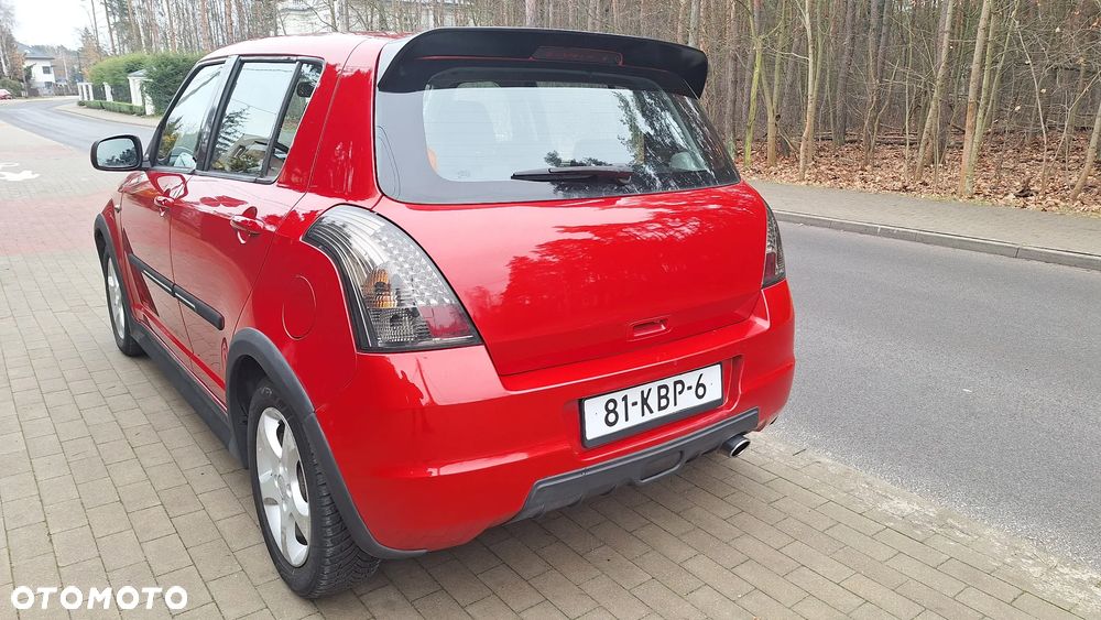 Suzuki Swift 1.3 Limited 25 - 10