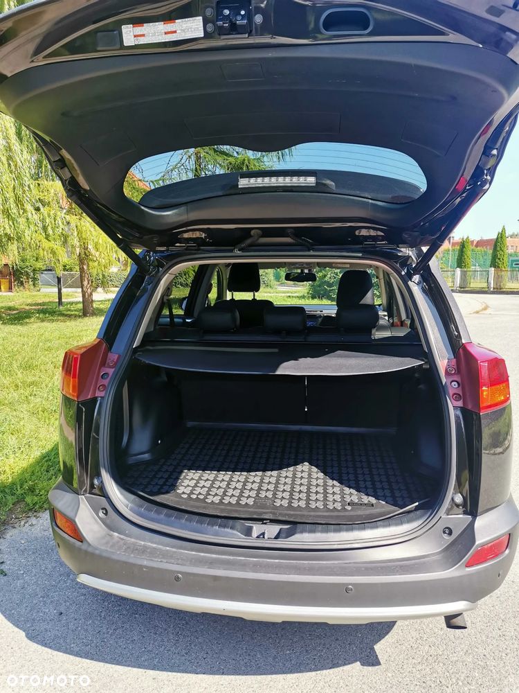 Toyota RAV4 2.0 D-4D Premium - 6