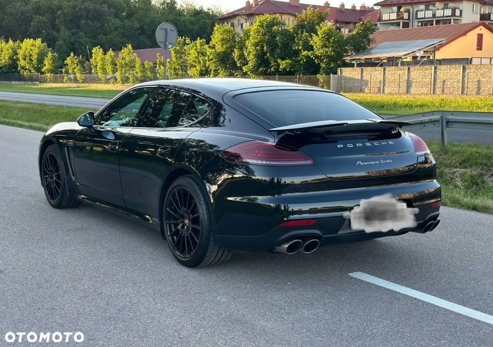 Porsche Panamera Turbo - 2