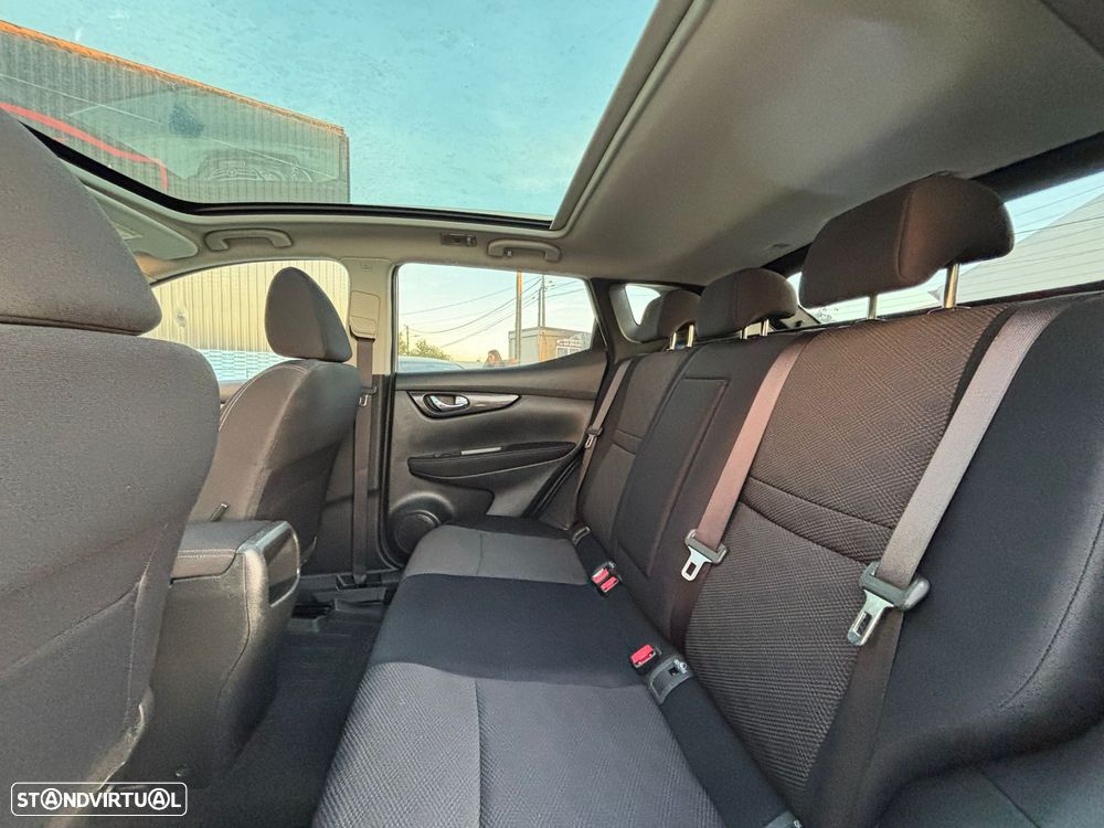 Nissan Qashqai 1.5 dCi Tekna - 9
