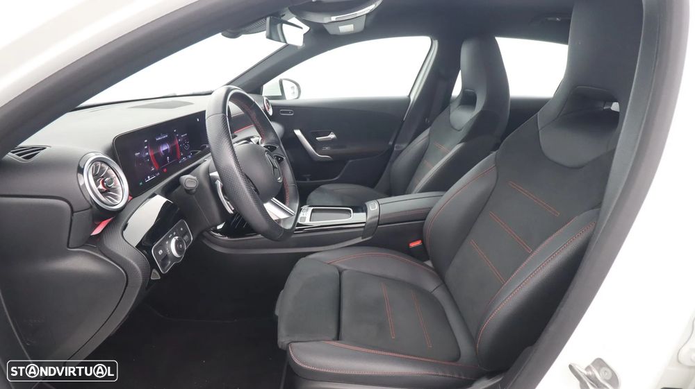 Mercedes-Benz A 250 e AMG Line - 14