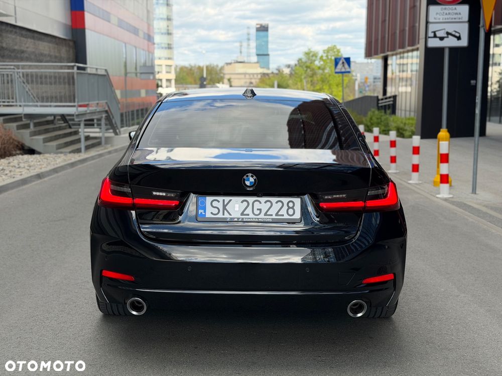 BMW Seria 3 318i - 6